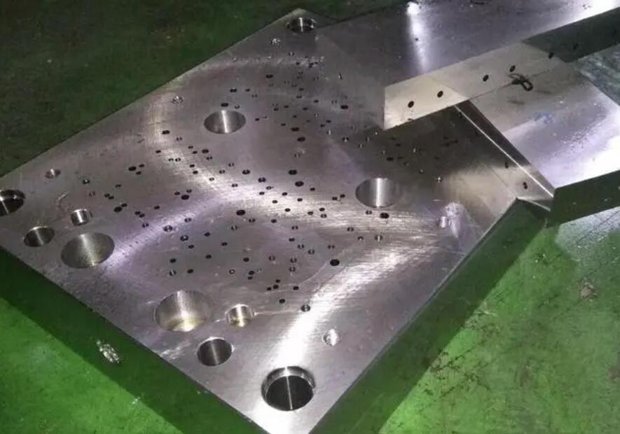 在生產中中心鉆的注意事項是哪些？